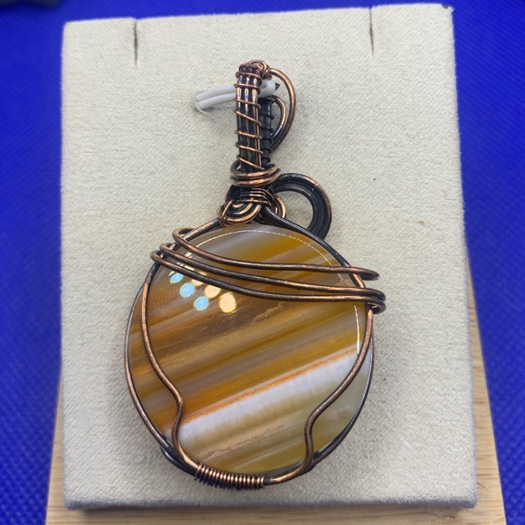Beautiful Banded Agate Copoer Wire Wrapped Pendant with Your Choice of Chains! - Picture 7 of 9